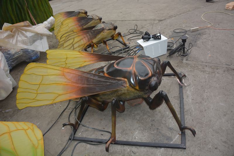 Animatronic Cicada
